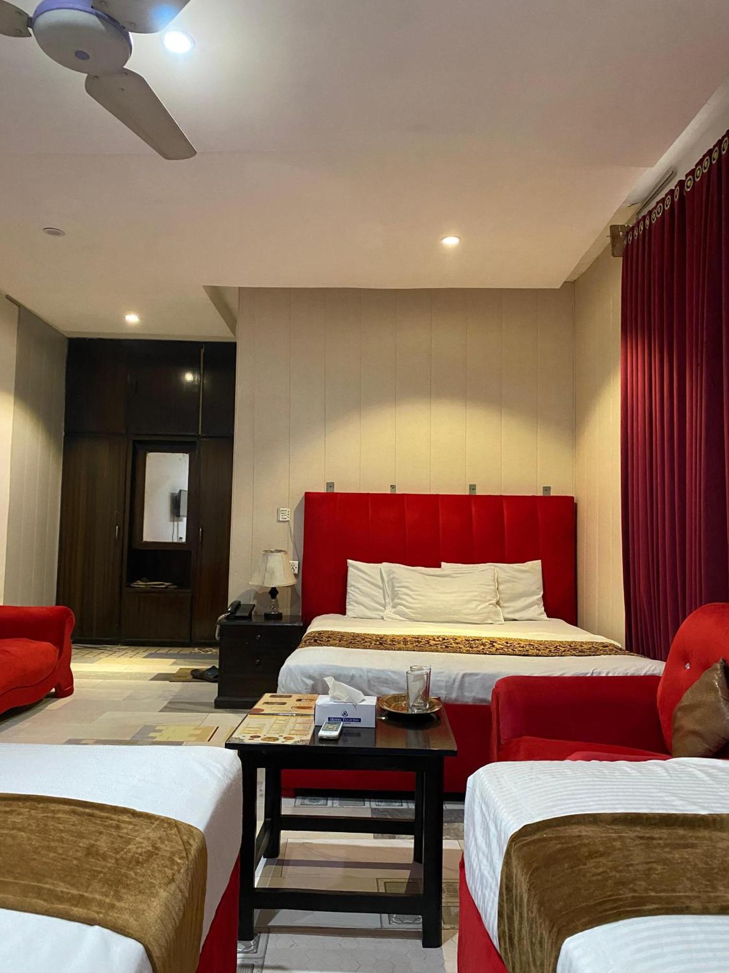 Hotel Tulip Inn, Gulberg Lahore Luaran gambar