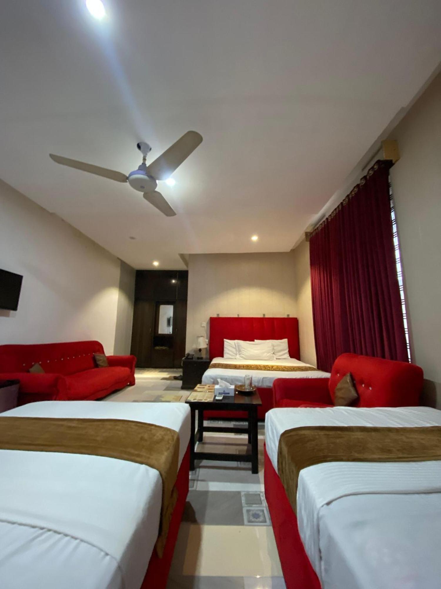 Hotel Tulip Inn, Gulberg Lahore Luaran gambar