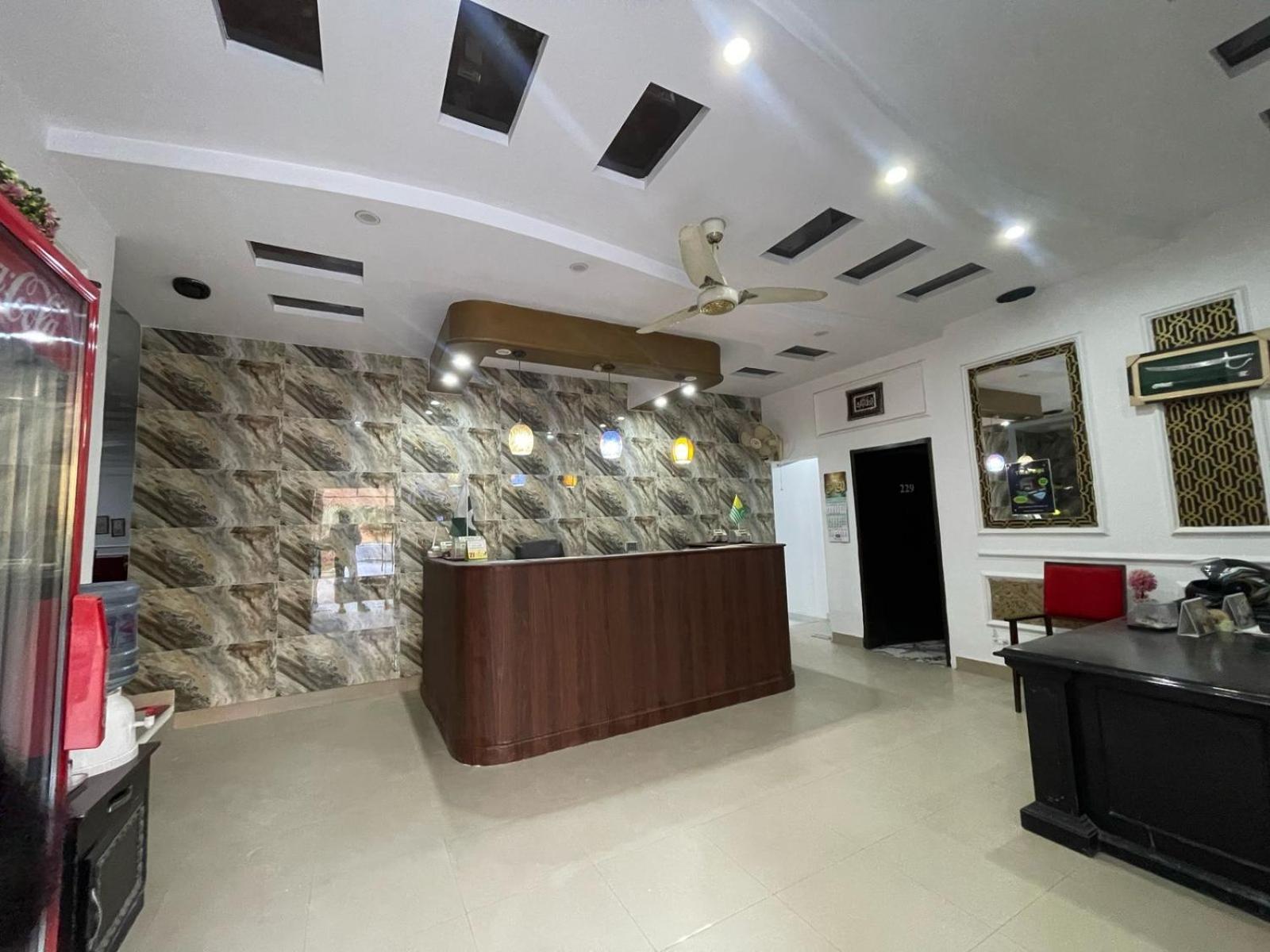 Hotel Tulip Inn, Gulberg Lahore Luaran gambar
